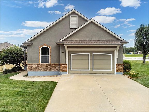 2nd image of 4701 Indigo Hills Dr