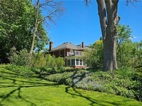 286 Union St, Norfolk County, ON N3Y 2B8