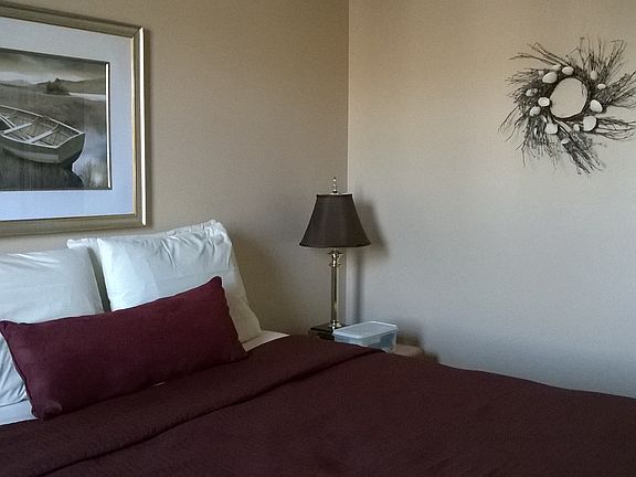 Queen size bed and 2 closets