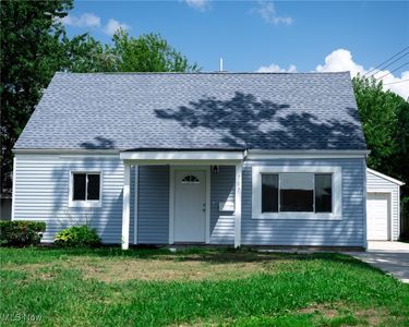 707 Blossom Dr, Lorain, OH, 44052