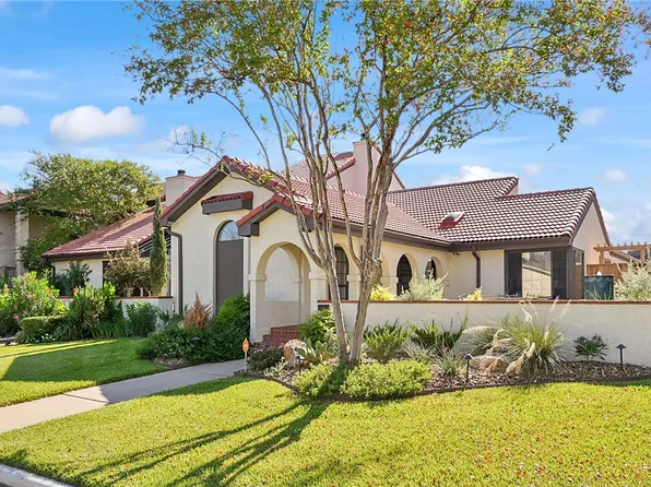 427 Chimney Hill Dr, College Station, TX 77840