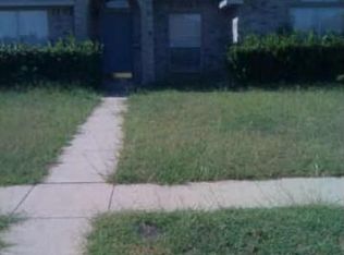 702 Crenshaw Dr, Cedar Hill, TX 75104