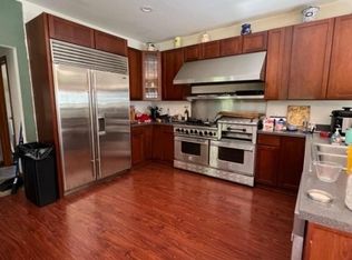 12 Crescent Dr, Belvidere, NJ 07823