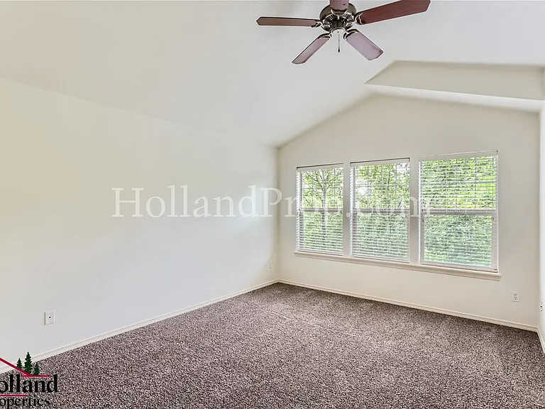 1554 SW 175th Ave — Photo 7