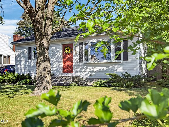 3rd image of 28 Smith Avenue