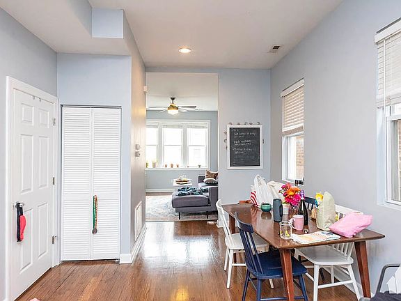 5th image of 2335 W Moffat St #2