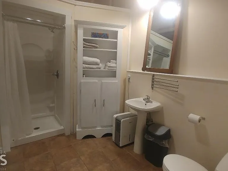 180 Cedar Cir — Photo 9