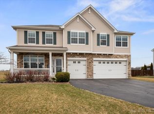 1160 Prairie Pointe Dr, South Elgin, IL 60177