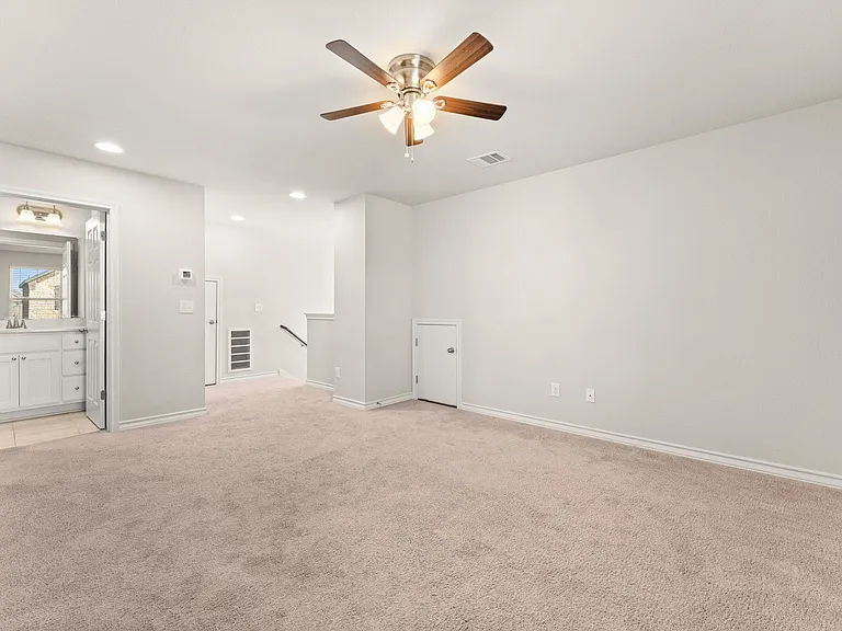 740 Aliso Trl — Photo 23