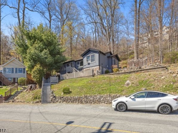 249 W Shore Trl, Sparta Twp., NJ 07871