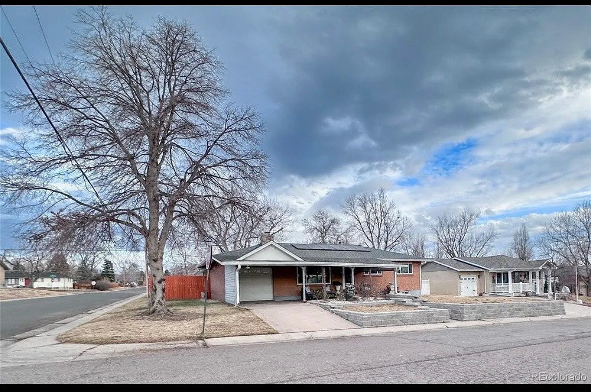 2906 South Stuart Way — Photo 1