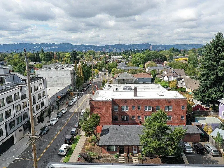Sunnyside — Photo 24