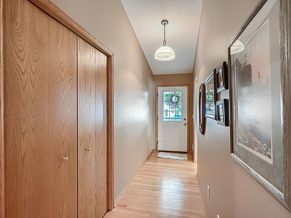 3rd image of 1268 Quincy Cir