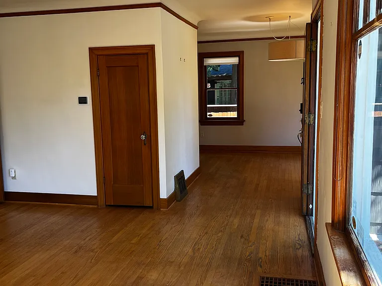 25 N Stafford St — Photo 12
