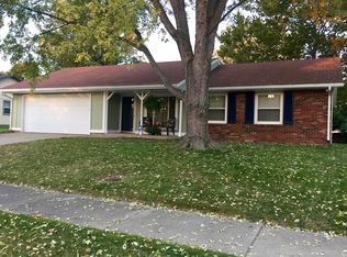 6816 Lakeknoll Dr, Indianapolis, IN 46220