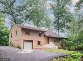 54 Grist Mill Rd, Glen Mills, PA 19342