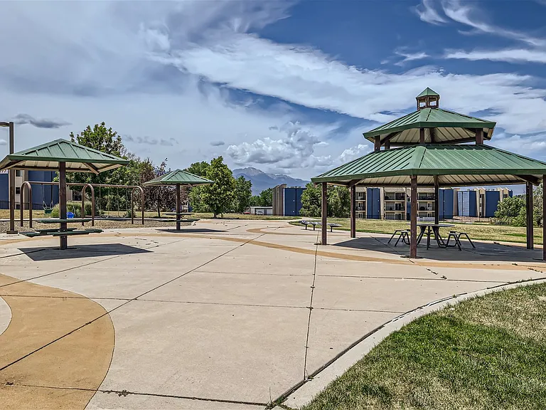 330 Gahart Dr #1 — Photo 20