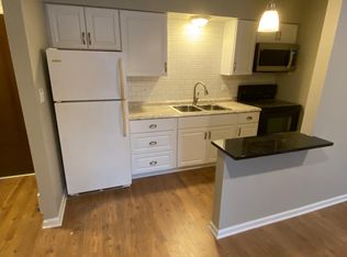 121 S Washington St #9, Genoa, IL 60135