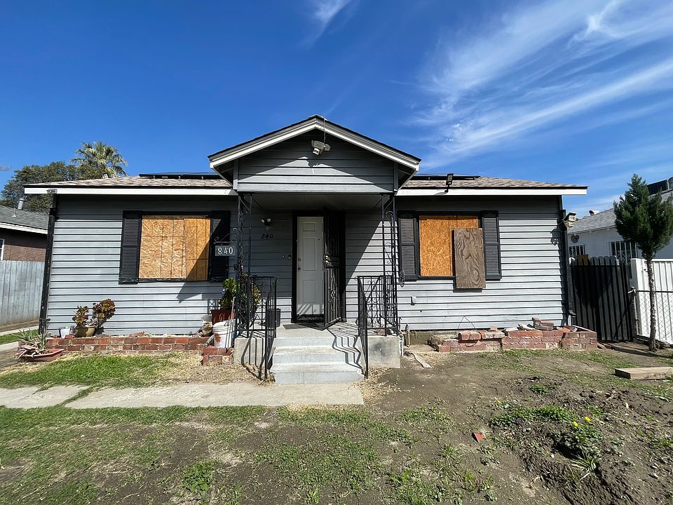 1st image of 840 W 27th St
