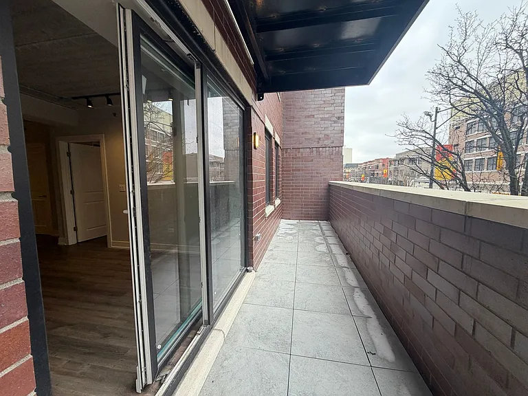 955 W Carmen Ave #204 — Photo 5