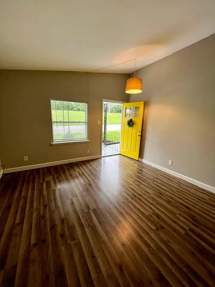 2754 McCausland Ave — Photo 3