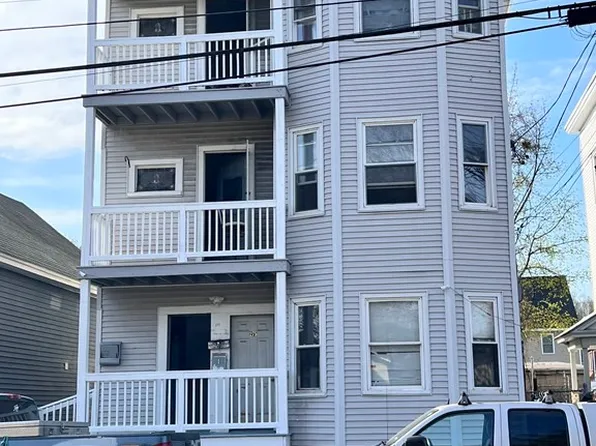 275-277 Water St, Lawrence, MA 01841