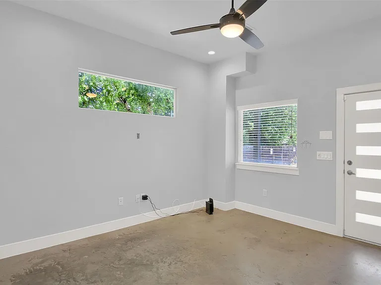 6902 Carver Ave #A — Photo 11