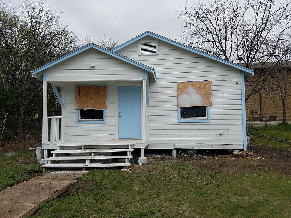 1st image of 313 E Texas Ave