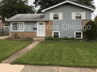 424 W Moreland Ave, Addison, IL 60101