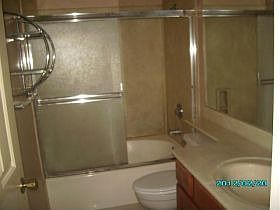 4th image of 1697 Parkview Green Cir