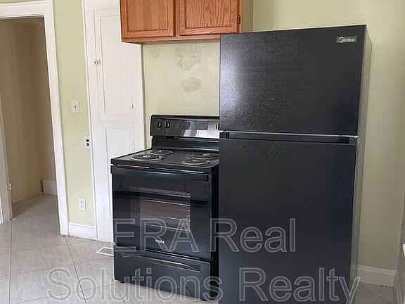 4th image of 1235 21st Ave