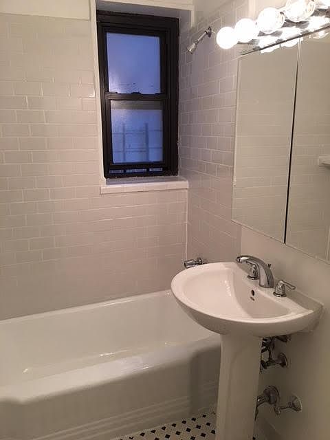 1st image of 13730 45th Ave #5FL