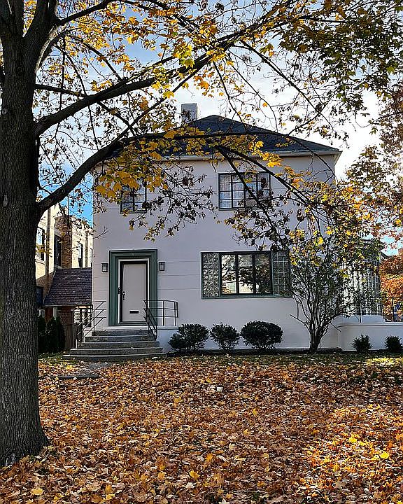 2nd image of 17-19 Vick Park B