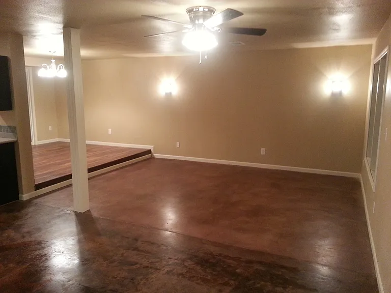 608 Neal St — Photo 11