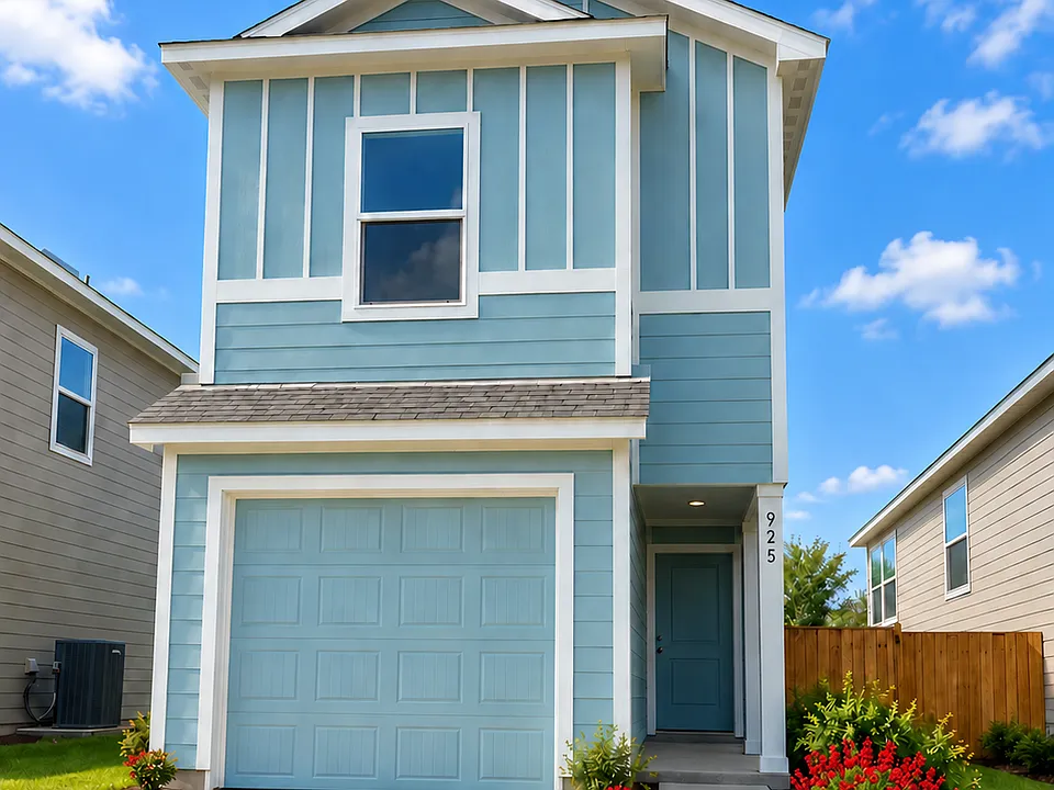925 Grebe Dr