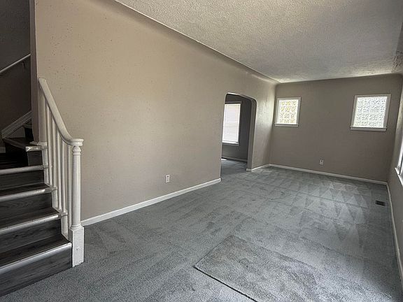 5th image of 20470 Kentucky St