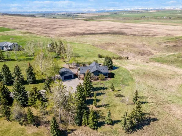 8120 408th Ave E, Foothills County, AB T1S 6C4