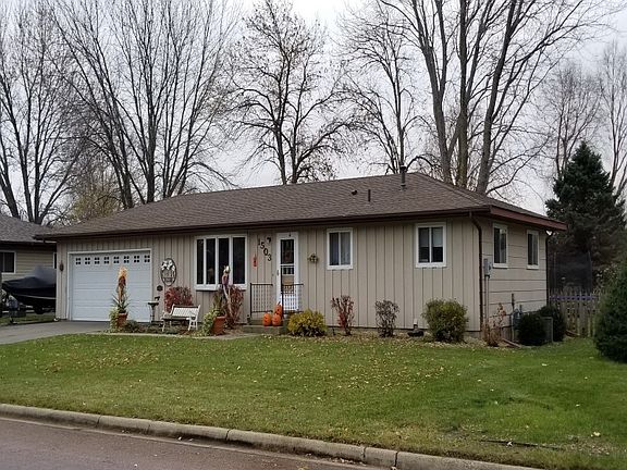 2nd image of 1503 Greenwood Pl