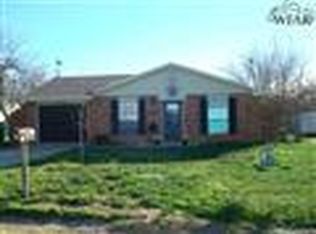 1006 N Clay St, Henrietta, TX 76365