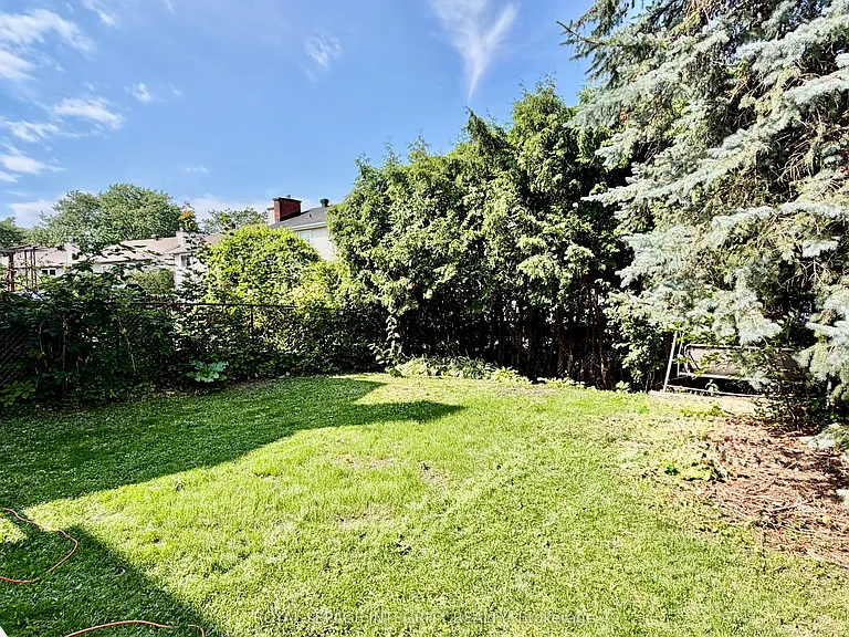 1039 Karsh Dr — Photo 36