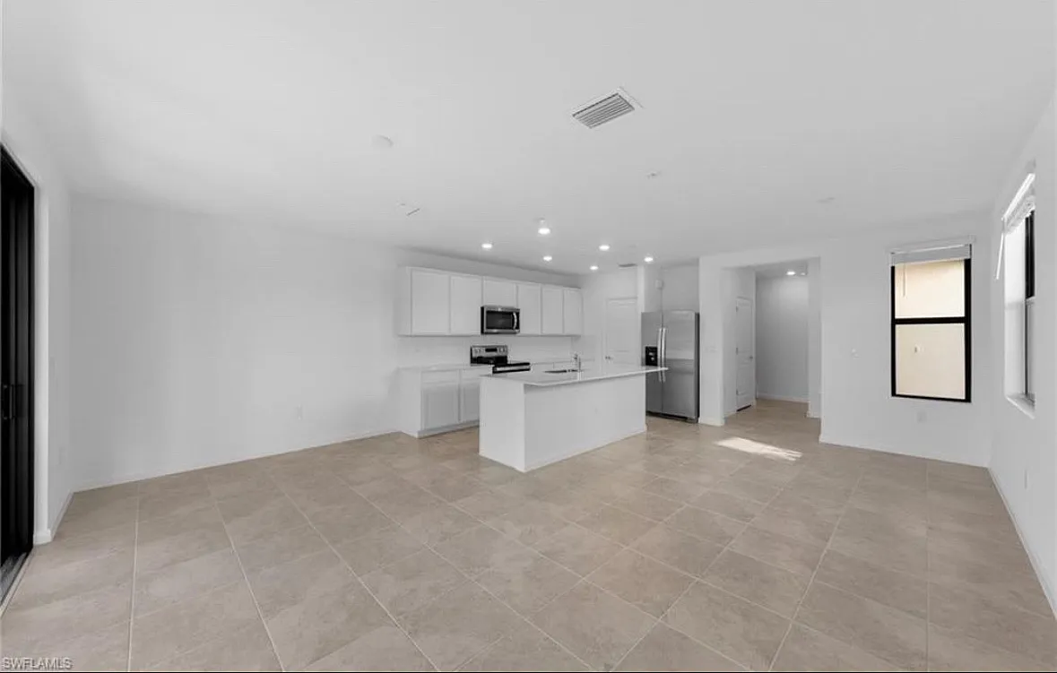 1541 Fells Cove Ln — Photo 4