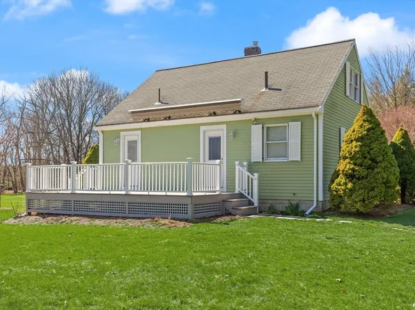 100 Parmenter Rd, Framingham, MA 01701
