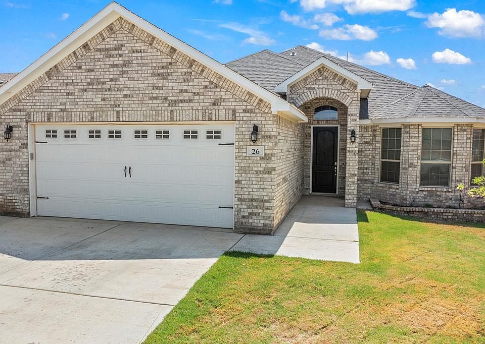 1st image of 26 Balmoral Cir