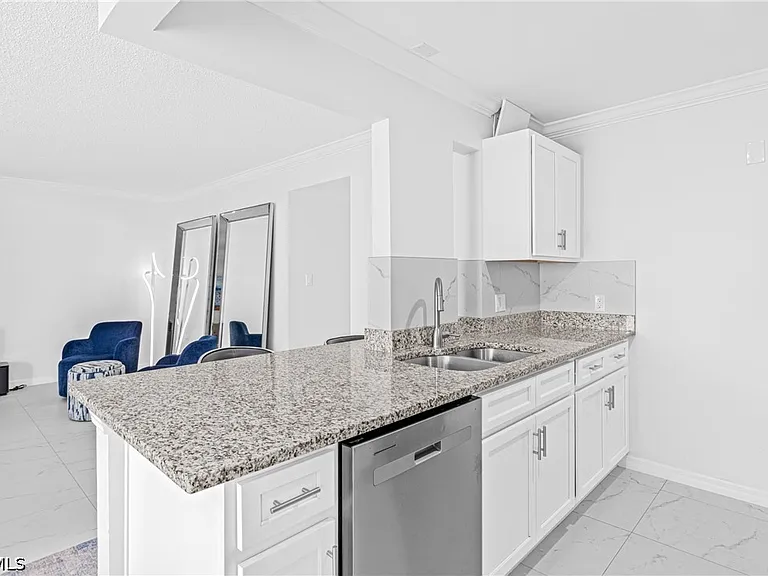 3225 E Riverside Dr #34-C — Photo 10