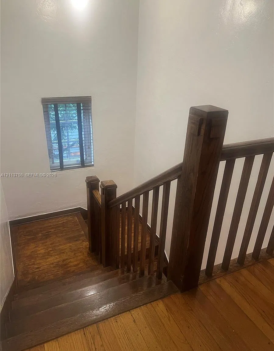 Lenox Manor — Photo 2