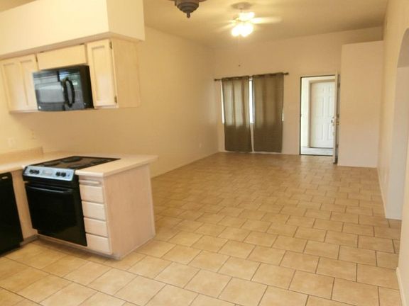 5th image of 2236 E 27th Ln