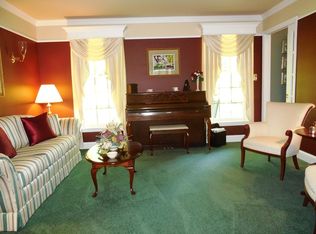 18 Red Maple Dr, Downingtown, PA 19335