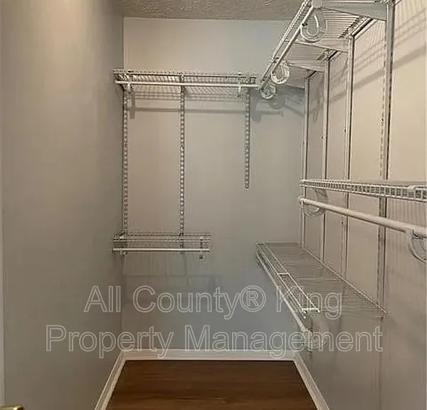 1866 Tryon Dr #8 — Photo 10