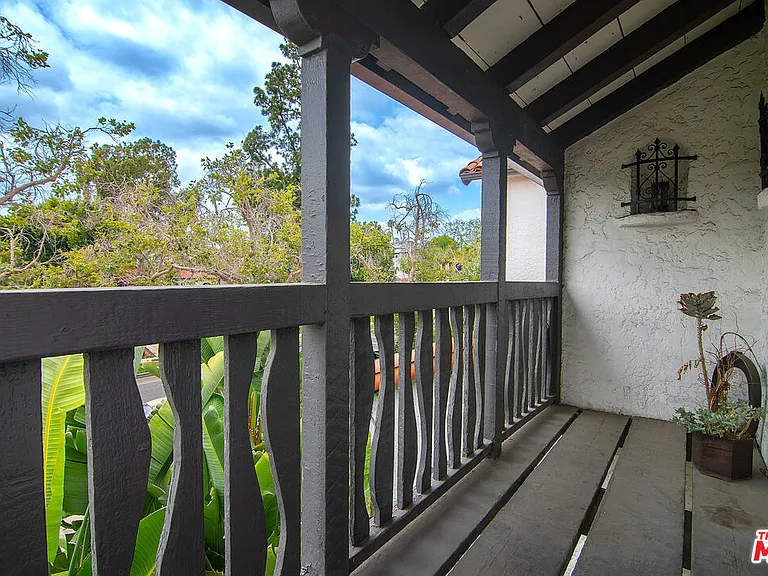 450 N Orange Dr #U — Photo 17