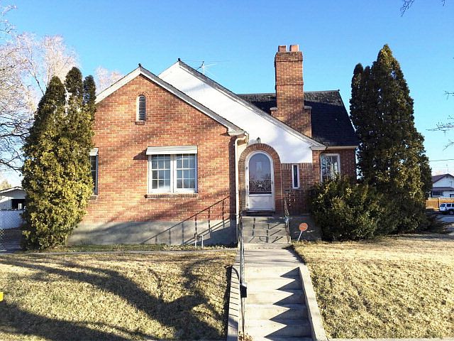 1st image of 295 4th St